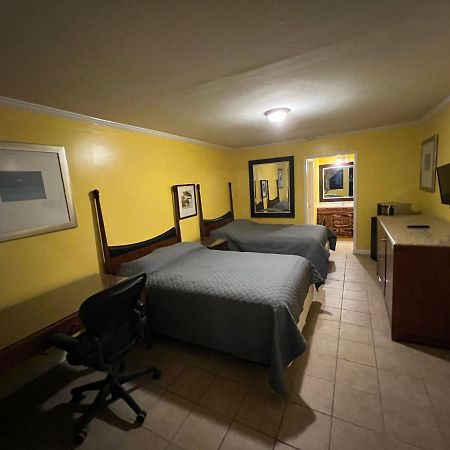 Dragon Inn & Suites Fayette Bagian luar foto