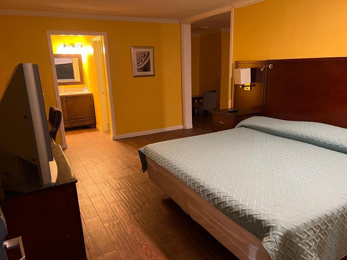 Dragon Inn & Suites Fayette Bagian luar foto